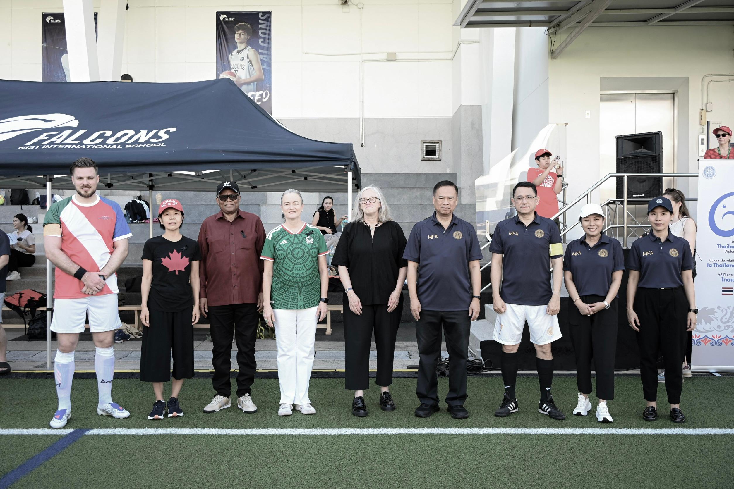 Pertandingan Sepak Bola Persahabatan antara Kementerian Luar Negeri dan Komunitas Diplomatik di Thailand untuk Memperingati Piala Dunia 2026