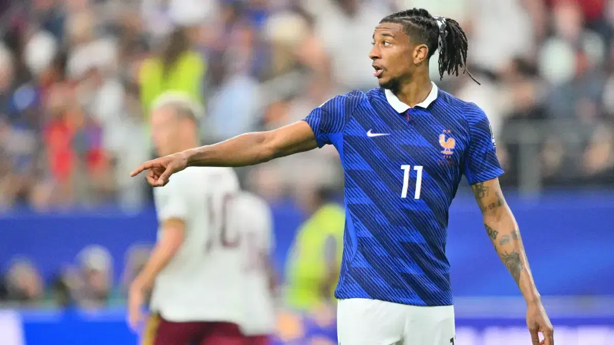 Michael Olise Bergabung dengan Pertandingan Jalanan di New York