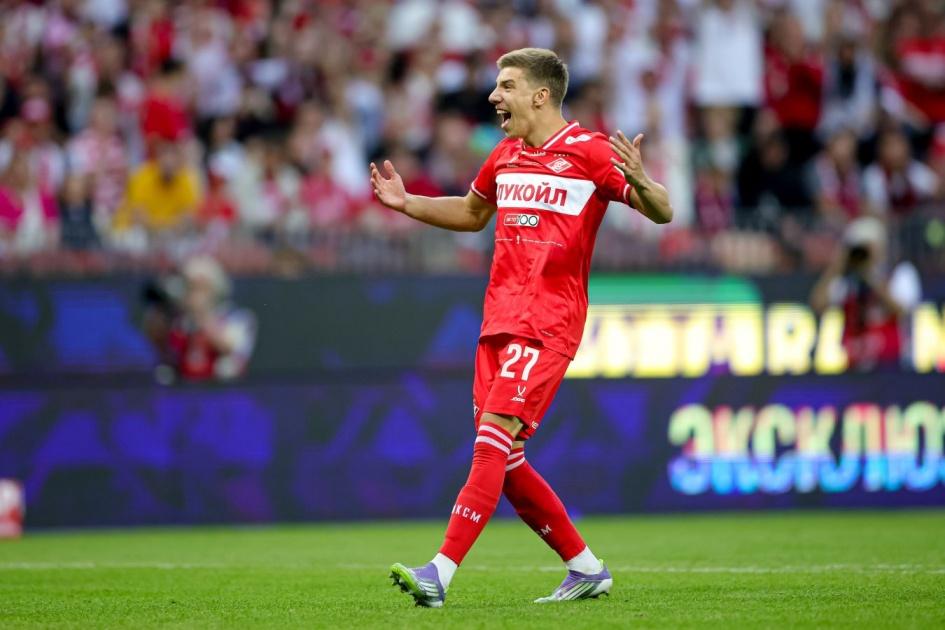 Pemain Spartak, Dmitriev, Cerita Pengalaman Liburan Musim Panas