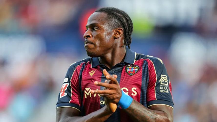 Ketertarikan Tiga Klub Premier League pada Penyerang Levante