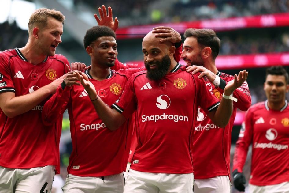 Manchester United Pertimbangkan Tiga Pemain untuk Posisi Bek Kiri