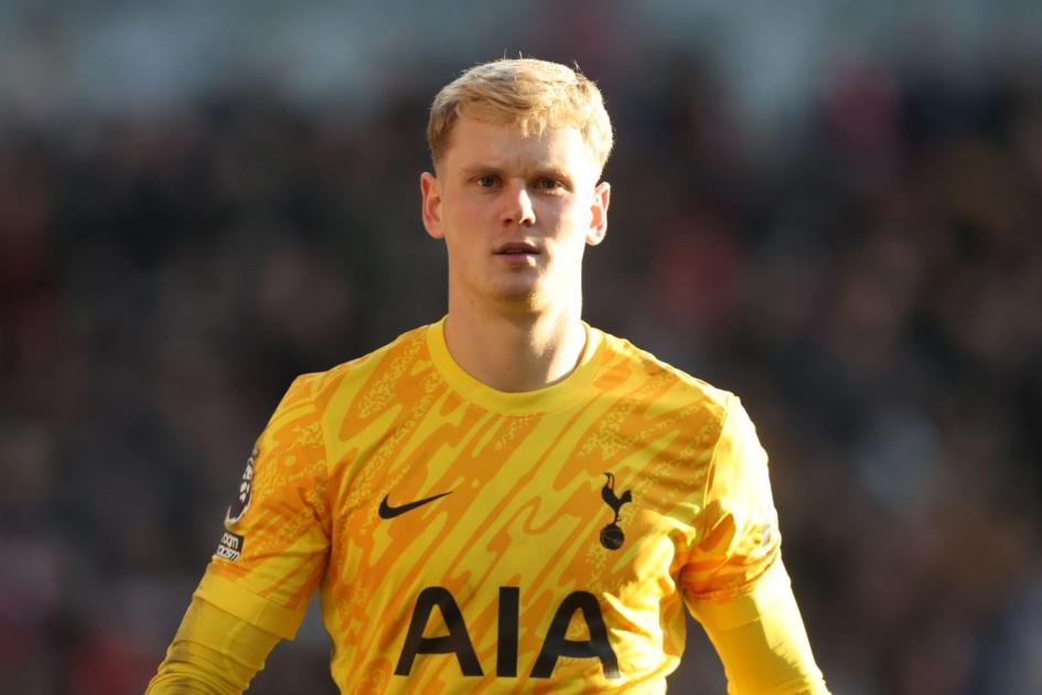 Tottenham Perpanjang Kontrak dengan Kinski