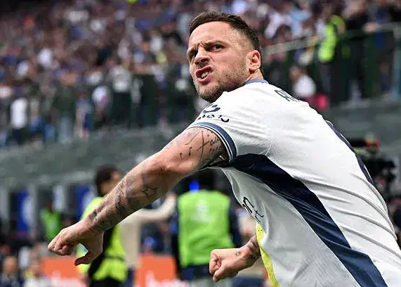 Momen Tak Terduga Setelah Kemenangan Liga Champions