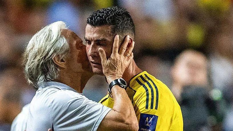 Cristiano Ronaldo Tinggalkan Timnas Portugal, Janji Akan