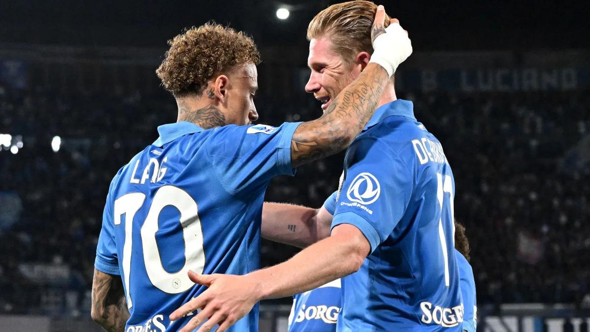 Napoli Menang 3-0 atas Frosinone dengan Pendekatan Baru