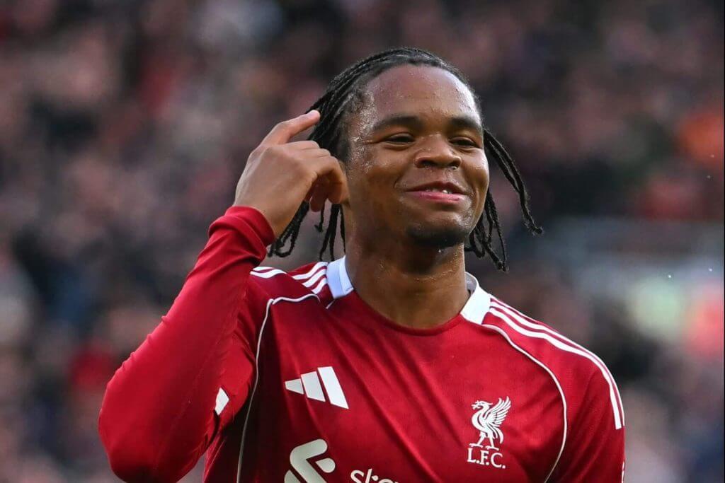Kisah Transfer Aneh Rio Ngumoha: Liverpool, Bayern, dan Masa Depan Cerah